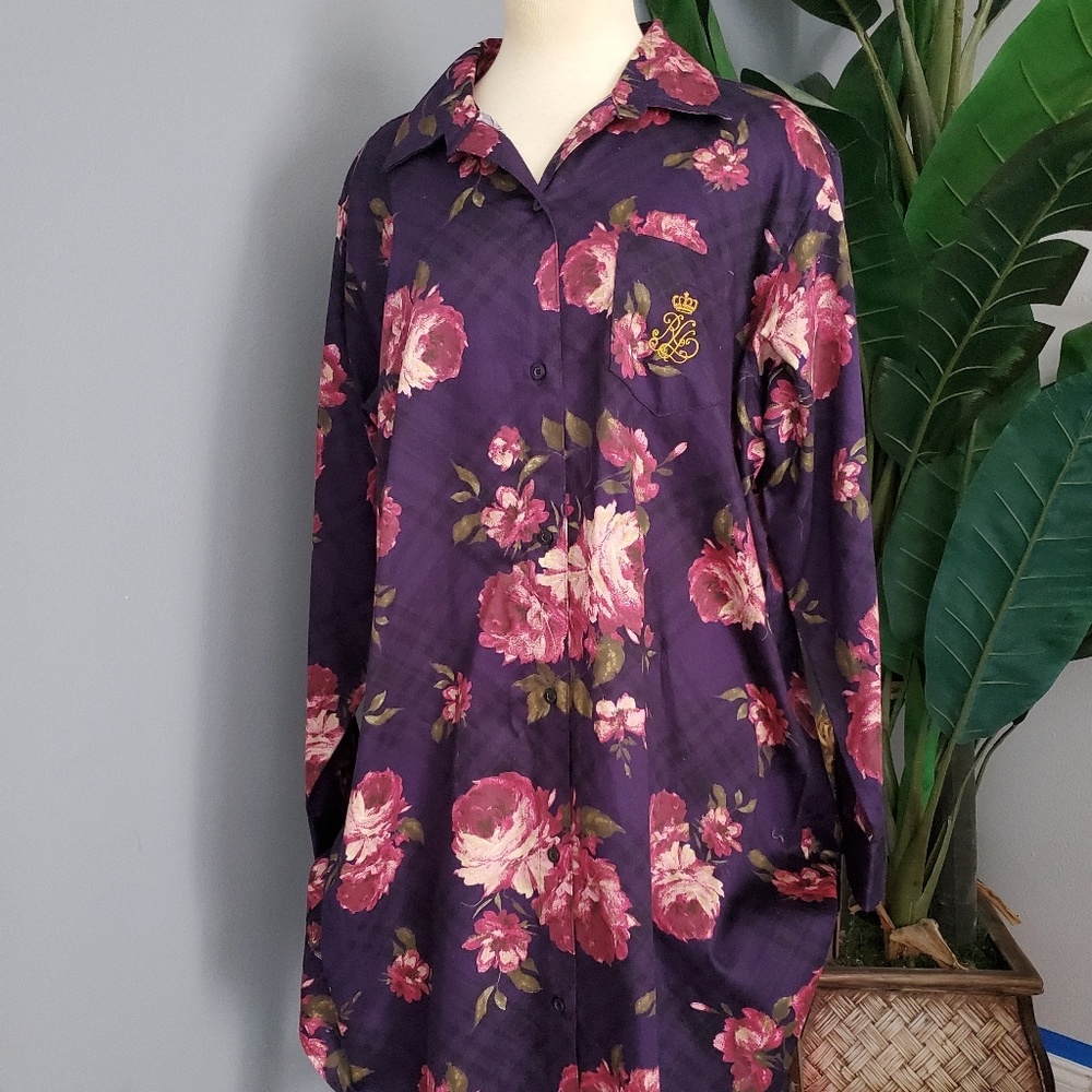 Long sleeve button down Ralph Lauren Blouse Size Large